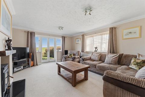 4 bedroom detached house for sale, Deenethorpe, Deenethorpe NN17