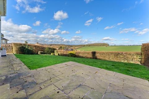 4 bedroom detached house for sale, Deenethorpe, Deenethorpe NN17