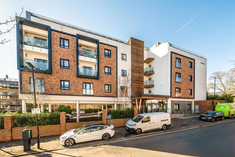 1 bedroom flat to rent, Sidmouth Avenue, Isleworth TW7