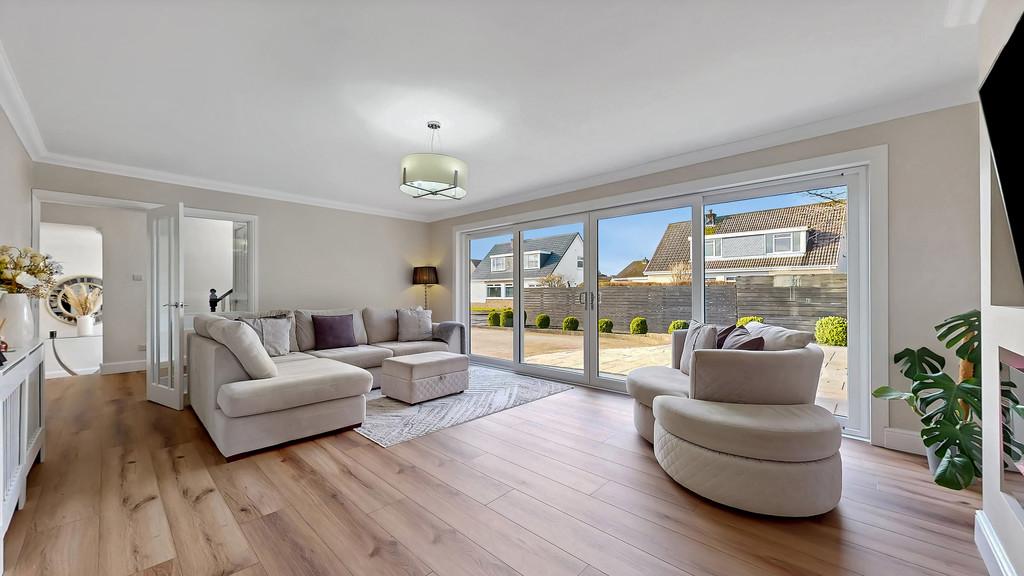 28-print-2 Glenclune Court 37