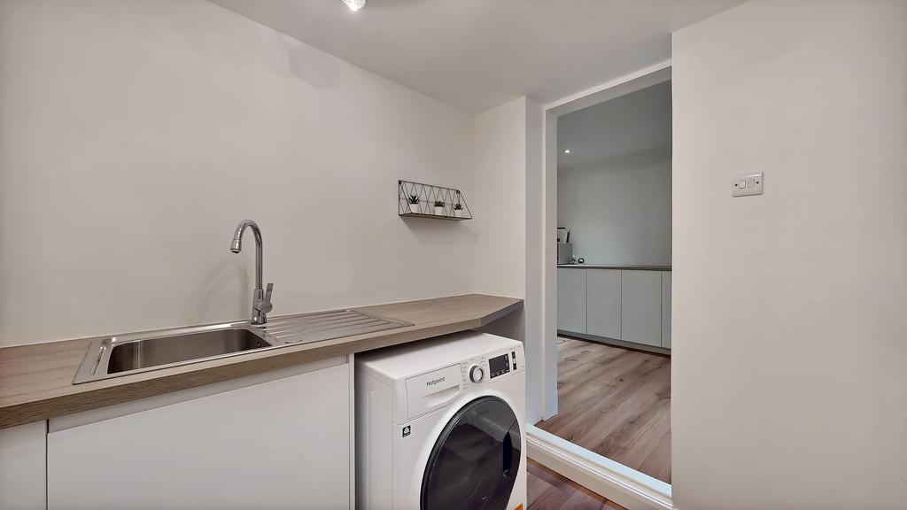 62-print-2 Glenclune Court 51