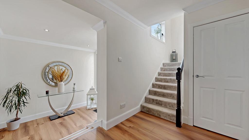 18-print-2 Glenclune Court 32