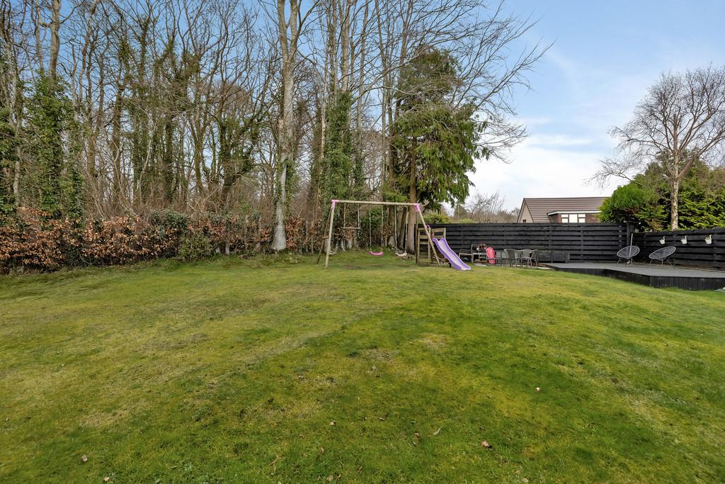 118-print-2 Glenclune Court 9