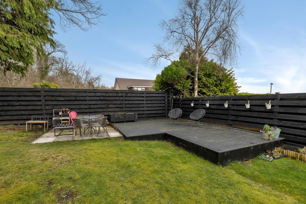 121-print-2 Glenclune Court 12