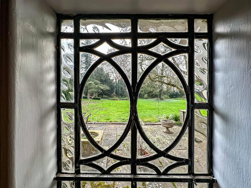 Feature Window