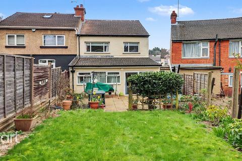 3 bedroom semi-detached house for sale, Colin Road, Luton
