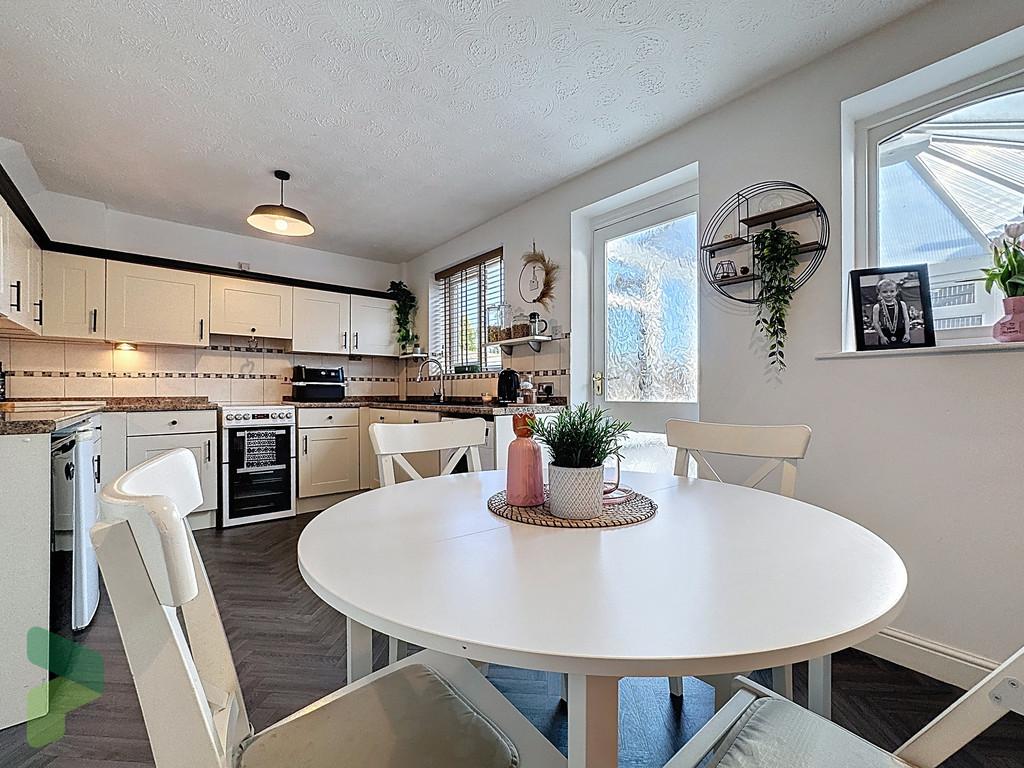 Fitted Dining Kitchen