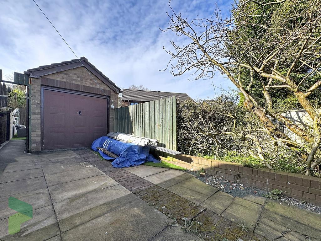 Driveway Leading to Garden Room