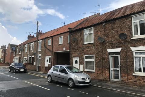undefined, Flatgate, Howden, GOOLE