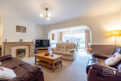 3 bedroom detached house for sale, Stephenson Close, Glascote
