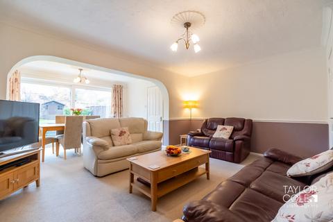 3 bedroom detached house for sale, Stephenson Close, Glascote