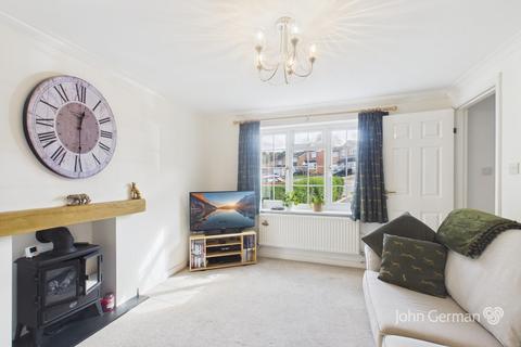 4 bedroom detached house for sale, Cricketers Close, Burton-on-Trent
