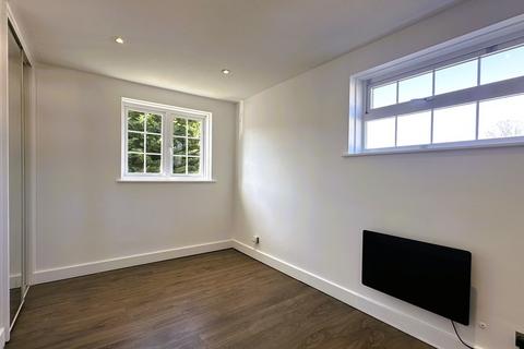 undefined, Crofton Close
