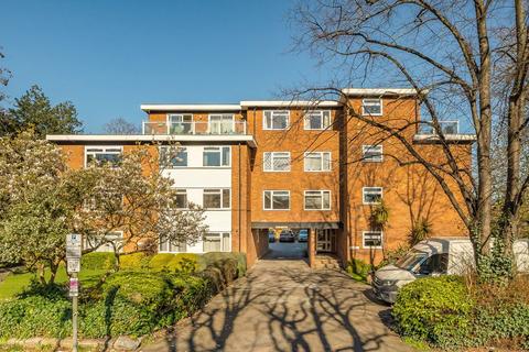 2 bedroom flat to rent, Denmark Avenue, London SW19