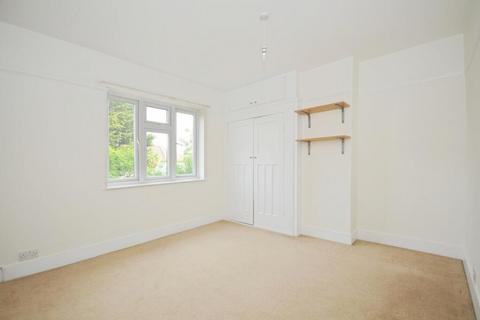 undefined, Warwick Road, London, SE20