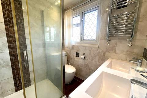 3 bedroom house to rent, Nottingham Close, WATFORD