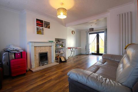 3 bedroom terraced house to rent, Martindale Road, Hemel Hempstead HP1