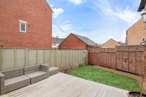 4 bedroom end of terrace house for sale, Buzzard Road, Calne SN11
