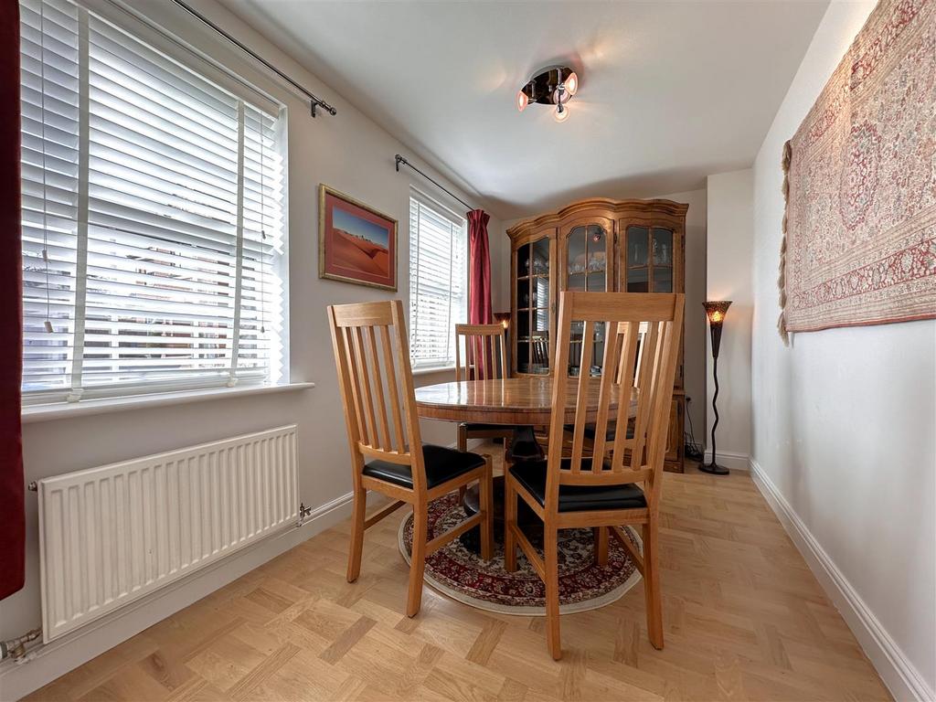 Dining Room 753