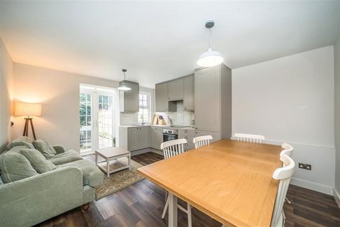 undefined, Kenchester Close, London SW8