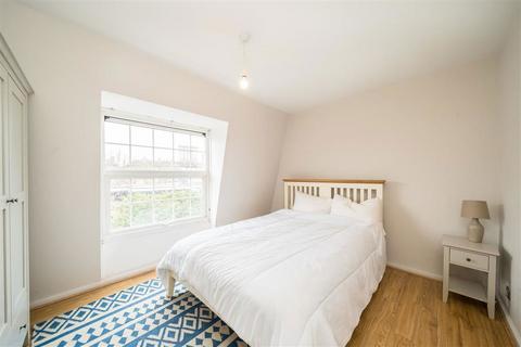 undefined, Kenchester Close, London SW8