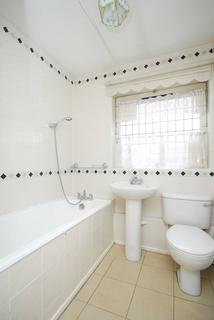 3 bedroom house to rent, Baxter Road, Canning Town, London, E16