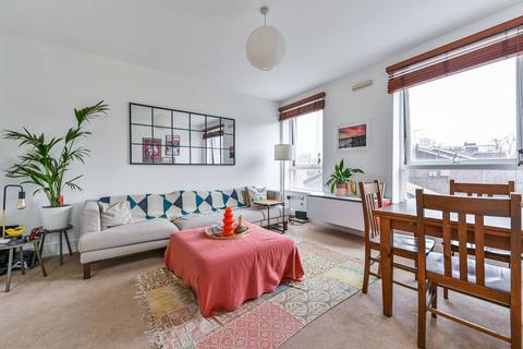 2 bedroom flat to rent, Shepherdess Walk, Angel, London, N1