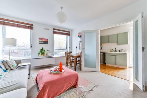 2 bedroom flat to rent, Shepherdess Walk, Angel, London, N1