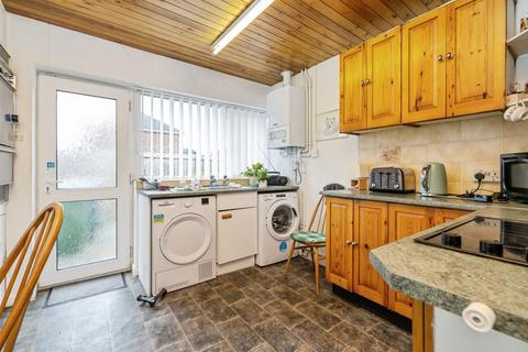 undefined, Birchwood Avenue, Lincoln