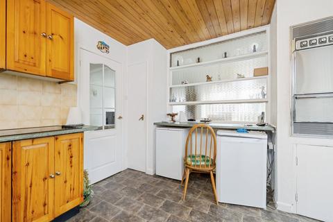 undefined, Birchwood Avenue, Lincoln