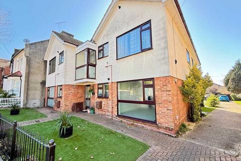 undefined, Wickford Road, Westcliff on Sea SS0