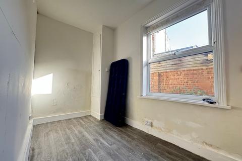 1 bedroom ground floor flat for sale, Fratton Road, Portsmouth