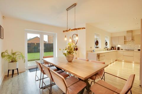 5 bedroom detached house for sale, Plover Place, Newmarket CB8