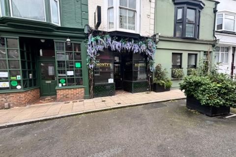 Restaurant to rent, 69 Castle Rd Southsea PO5 3AY