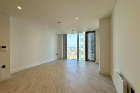 1 bedroom apartment to rent, 1 Trinity Way, Manchester M3