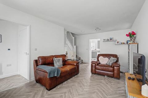 2 bedroom end of terrace house for sale, White Huts Road, Rainham