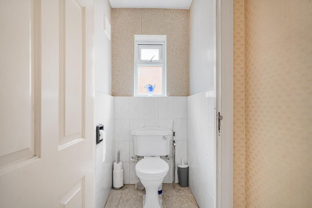 Separate wc