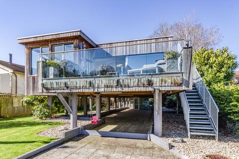 undefined, Hamm Court, Weybridge KT13
