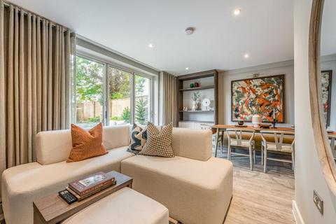 4 bedroom townhouse for sale, at North Gate Park N15