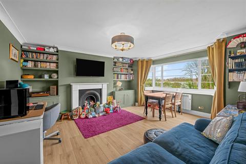 2 bedroom flat for sale, Deanhill Court, Upper Richmond Road West, London