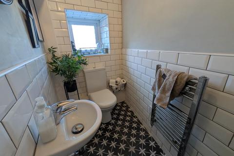 3 bedroom end of terrace house for sale, Church Road, Tonteg, Pontypridd
