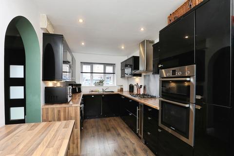 undefined, Helsinki Way, Dereham