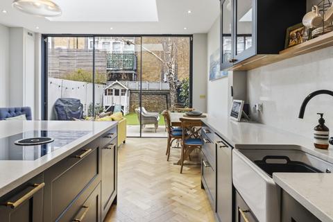 undefined, Mount Road, London, SW19