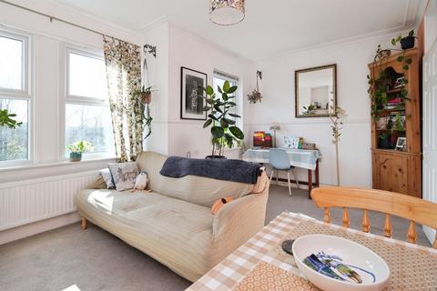 2 bedroom flat for sale, Bear Road, Brighton