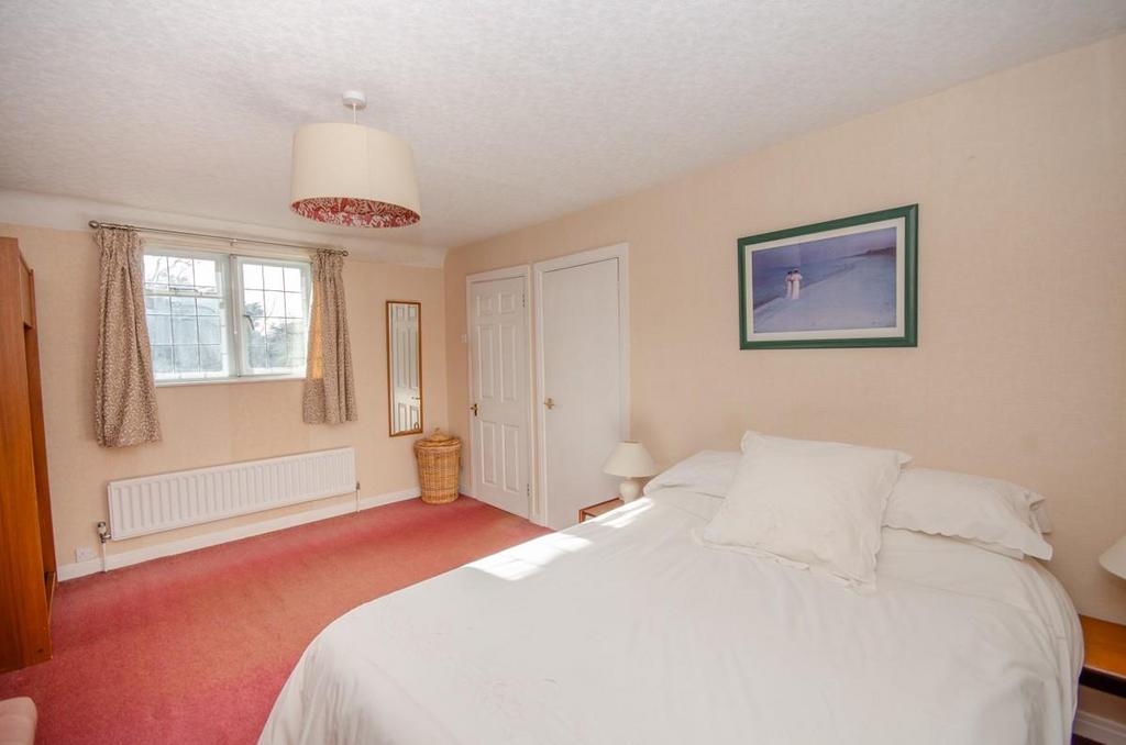 Bedroom one pic 2.jpg