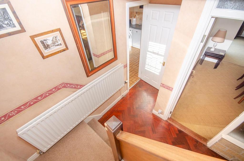 Entrance hall.jpg