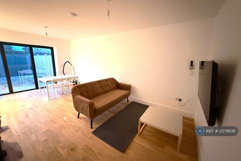 undefined, Hubbards Close, Hornchurch, RM11