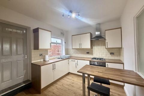 2 bedroom terraced house to rent, Muglet Lane, Maltby S66