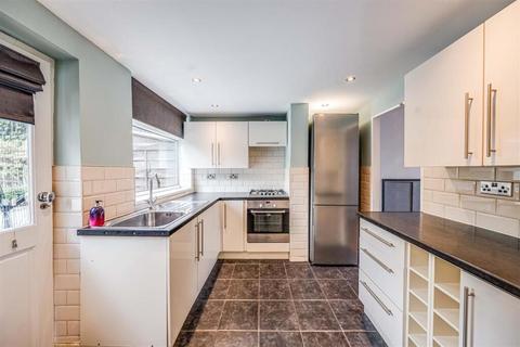 3 bedroom terraced house to rent, Crayford Way, Dartford
