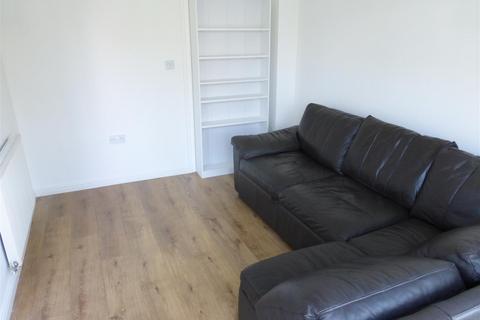 4 bedroom semi-detached house to rent, Mardle Street, NORWICH